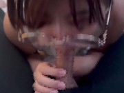 エロい音を立てながらしゃぶって大量に精子をもらうメガネ女子♡ cum in mouth japanese 6/16