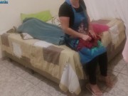 Dei um presente indecente para empregada. 4/16