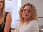 Ersties - Wilde lesbische Orgie beim Jenga-Spiel 4/16