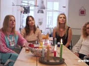 Ersties - Wilde lesbische Orgie beim Jenga-Spiel 7/16