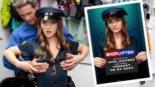 Fake Cop Shoplifter Was Hoping The Loss Prevention Officer Would ...