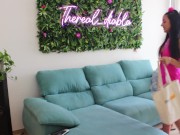 BARBIE TROIA si fa fottere e riempire la faccia di sborra 1/16