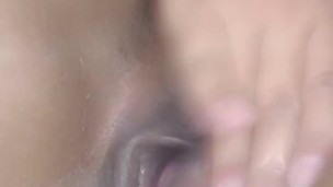 cuckold filming my pussy he likes me to ejaculate looking at the camera cumming wanting dick🍆🍑😋🤤