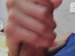 DEJAME QUE TE FOLLE EL COÑITO-MEN MASTURBANDOSE LA POLLA