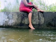 Sri lankan hot girl bathing 7/16