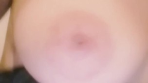 Brincando com ast tetas