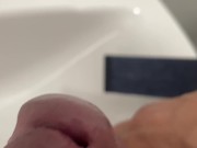 No puedo resistir correrme en la llamada con mi vecina 9/16