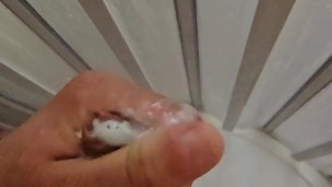 Sborrata in doccia