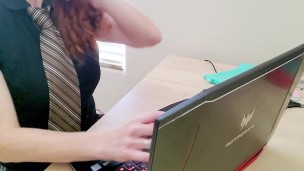 BR@TTY MILF & ROOMMATE LOVES RP AS SCH00L G!RL