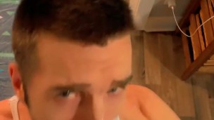 Fag sucking