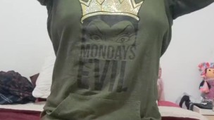 estaba viendo porno y me puse caliente