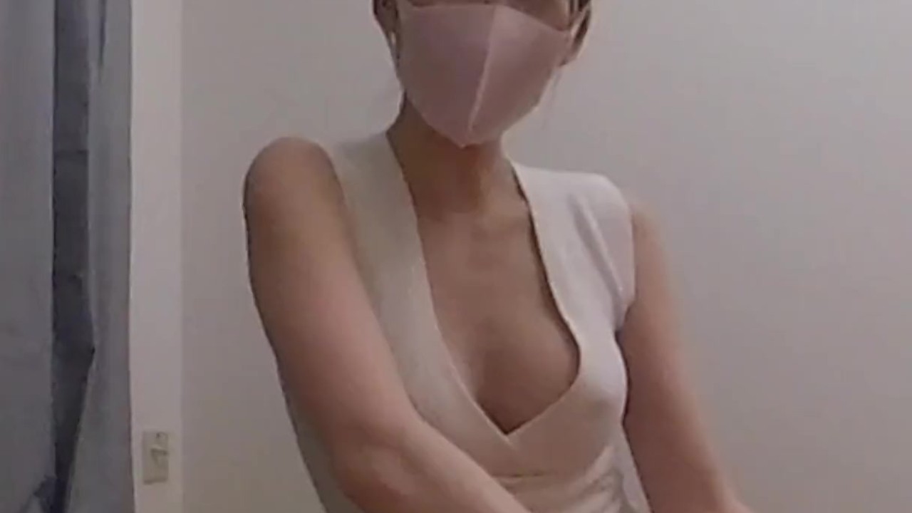 [Japanese Hentai Massage][point of view]Slender woman giving an erotic massage 에로틱한 마사지를 하는 날씬한 여자 - RedTube