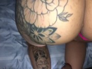 Fodendo a bunda gigante da minha vizinha, escorrendo esperma 15/16