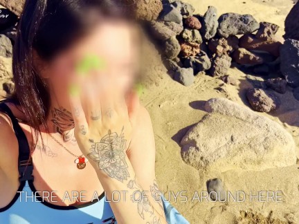 TROIA in SPIAGGIA: quando una troia vede un bel cazzo non può resistere a farlo sborrare