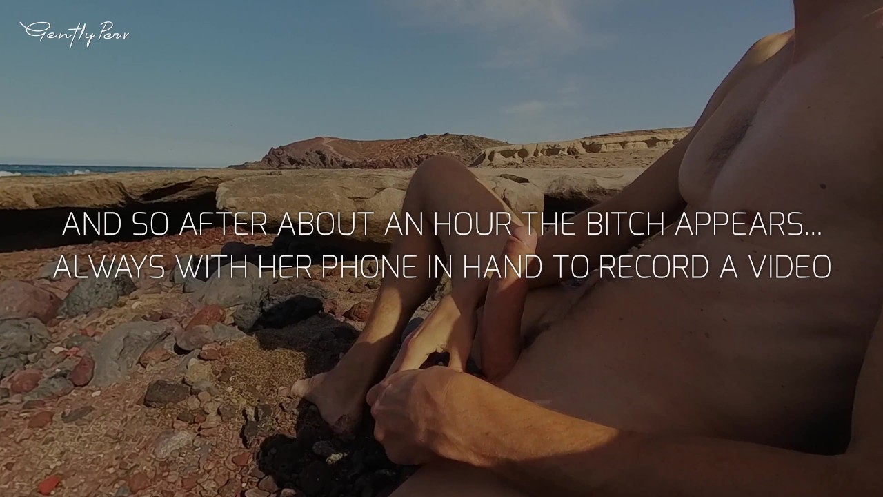BITCH ON THE BEACH: hard dick exposed to a slut that doesn't resist...