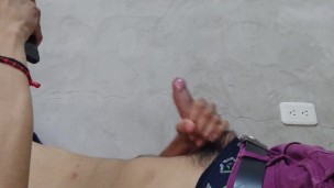 I TAKE MY MOTHER-IN-LAW'S CELL PHONE AND MASTURBATE LOOKING AT HER ASSHOLE.