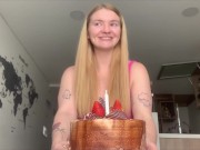 Pastel vs Culo Grande! Es mi cumpleaños! 2/16