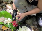 Pinay Outdoor Porn Harvest and Cooking Bamboo Shoots 5/16