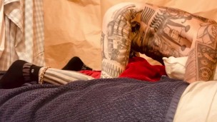 fully tattooed bottom humps bed till cummmms