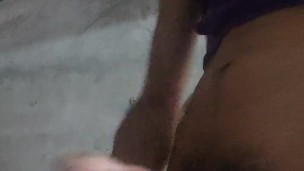 MI CUÑADA ME PONE MUY CALIENTE, ME LA.JALO PENSADO EN SU RICO CULO