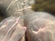 Трогаю голую девушку на нудистском пляже 8/16