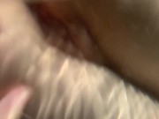 Я играю со своей киской прямо в море 15/16