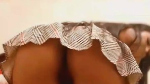 No encuentro mi juguete sexual me masturbo con una banana