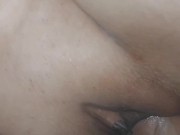 Toda manhã deixo minha cama para visitar o quarto da enteada, para tocar em sua mini buceta! 15/16