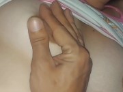 Toda manhã deixo minha cama para visitar o quarto da enteada, para tocar em sua mini buceta! 8/16