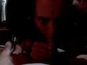 La chupa como loca con otra pija en el culo 4/16