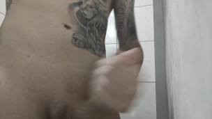 who sees this little face can't imagine the size