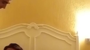 Tragando lechita...véanlo hasta el final