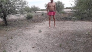 sexy trans deliciosa con minifalda se desnuda en publico plug anal de zorra y tacones muy caliente