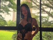 Te gusta como bailo con mi lencería mientras me desnudo? 3/16