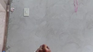 MEN MASTURBÁNDOSE EL PENE