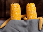 Alice-----picked-----the-----wrong-----hole?