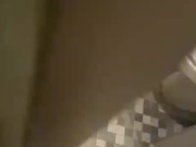 Espió a mi amiga mientras se baña, me la cojo después del concierto | TW: Canela Suave 3/16