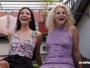 Ersties - Lesbischer Spaß auf dem Sommerbalkon mit Helena und Line 4/16