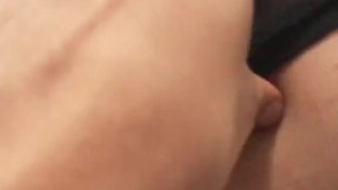 A mi hermanastra no le entra con condon