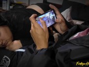 Jugando al free fire con mi hermanastra y le enseño como dominar el juego 4/16