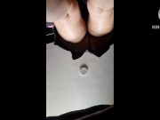 MI SUEGRA ME INVITA A SU CUARTO NO HAY NADIE EN CASA Y MI SUEGRO CORNUDO 13/16