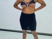 Sri lankan new leek ඔෆිස් යන්න ඇදුම් මාරු කරන ගමන් 😋 15/16