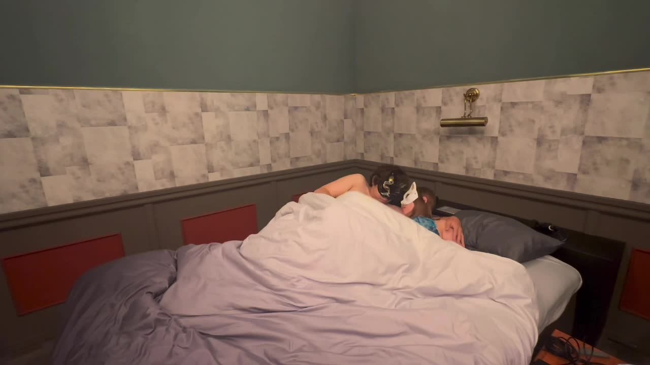 Perverted married woman who is inserted raw in a thong and has sperm splattered on her face - Free Sex Video - RedTube