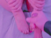He cums all over my feet 11/16