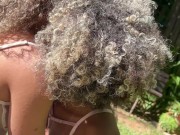 MORENA GOSTOSA SAFADA APROVEITA SITUAÇÃO PARA CHUPAR SUA AMIGA AO AR LIVRE 3/16