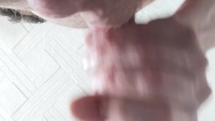 Beatiful boy masturbate