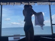 みんなにバレちゃう♡窓際セックスのスリルで濡れちゃう変態美女が濃厚イラマ＆顔射！ 素人/スマホ撮影/美少女/カップル/年の差/温泉/ビーチ/水着/パイパン/野外露出/スタイル抜群/浴衣/英語字幕 1/16