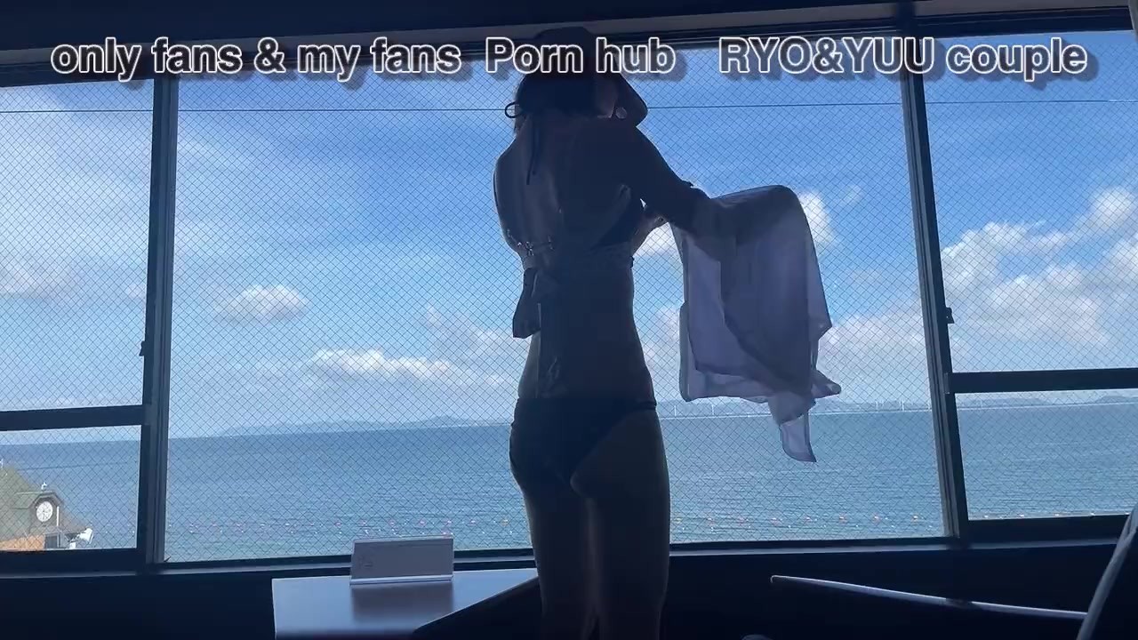 みんなにバレちゃう♡窓際セックスのスリルで濡れちゃう変態美女が濃厚イラマ＆顔射！ 素人/スマホ撮影/美少女/カップル/年の差/温泉/ビーチ/水着/パイパン/野外露出/スタイル抜群/浴衣/英語字幕 - Free Sex Video - RedTube