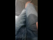 Wetting my jeans slowly - Screenshot 11 of 16 - Kink