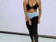 Sri lankan girl undressing 😍ඇදුම් මාරු කරන ගමන් විඩියෝ කලා 😋 4/16